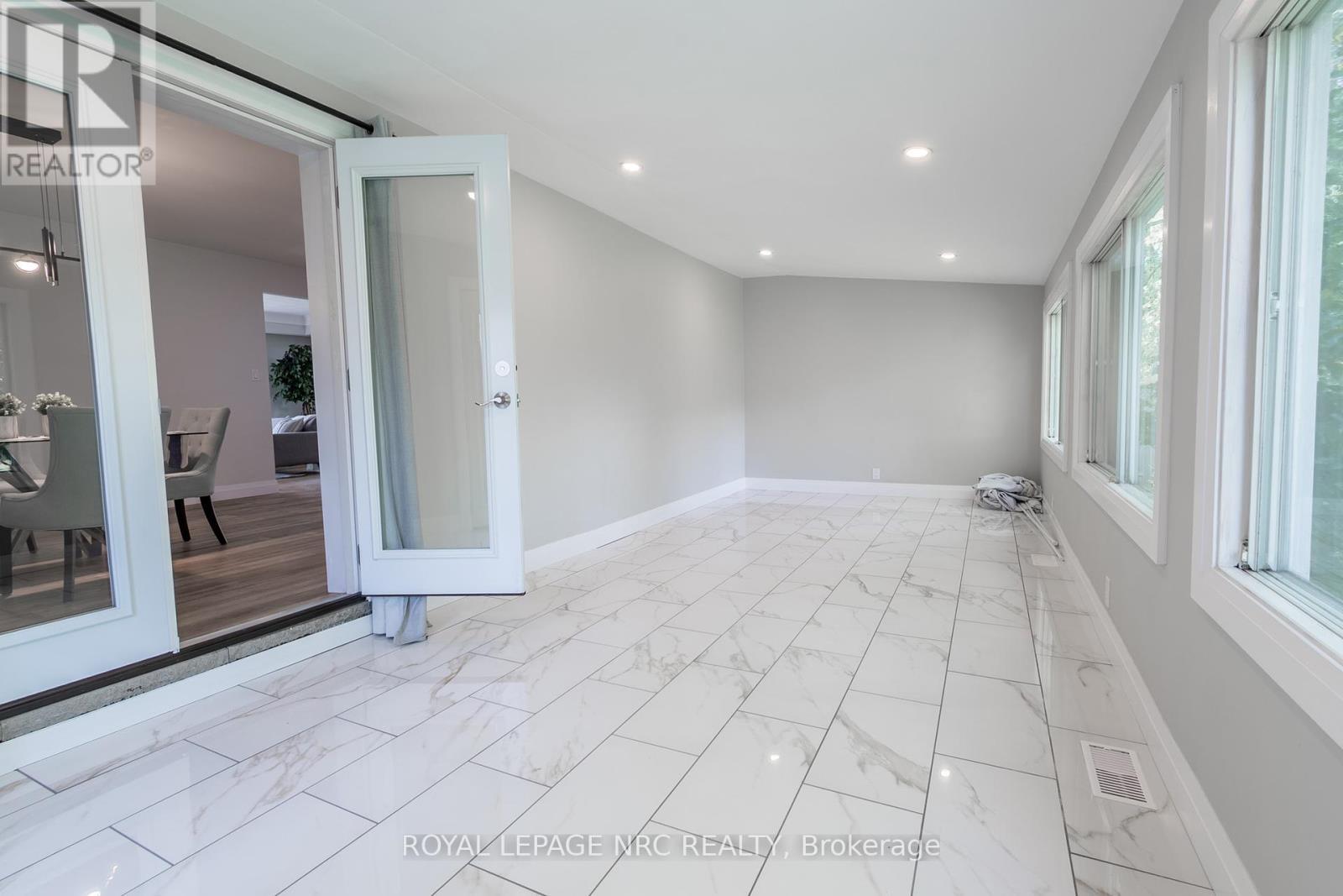 












1151 GREEN ACRES DRIVE

,
Fort Erie (Crescent Park),




Ontario
L2A5P2

