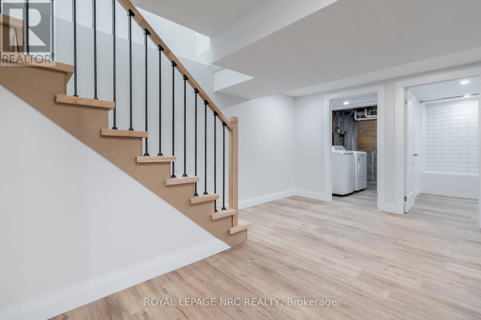 












1151 GREEN ACRES DRIVE

,
Fort Erie (Crescent Park),




Ontario
L2A5P2


