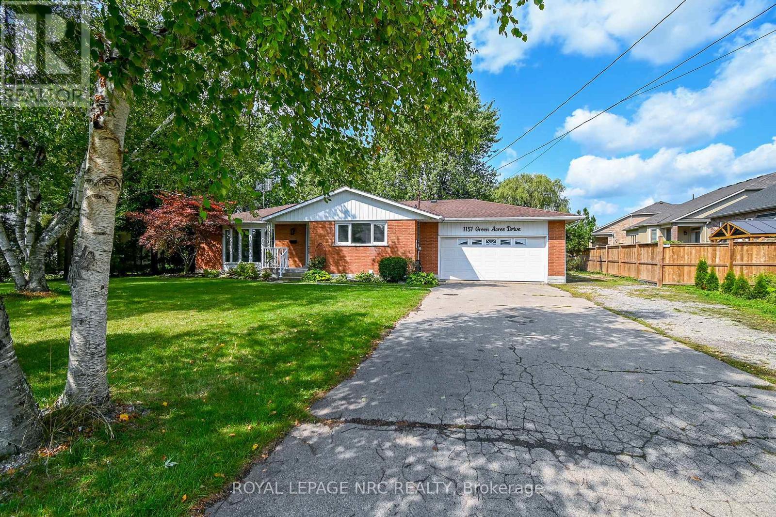 












1151 GREEN ACRES DRIVE

,
Fort Erie (Crescent Park),




Ontario
L2A5P2

