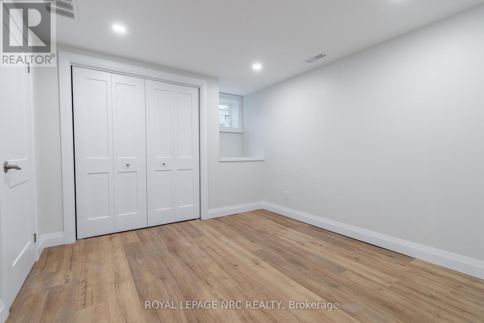 












1151 GREEN ACRES DRIVE

,
Fort Erie (Crescent Park),




Ontario
L2A5P2

