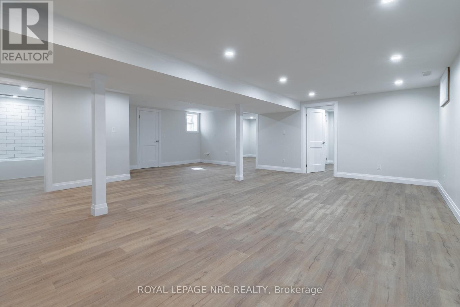 












1151 GREEN ACRES DRIVE

,
Fort Erie (Crescent Park),




Ontario
L2A5P2

