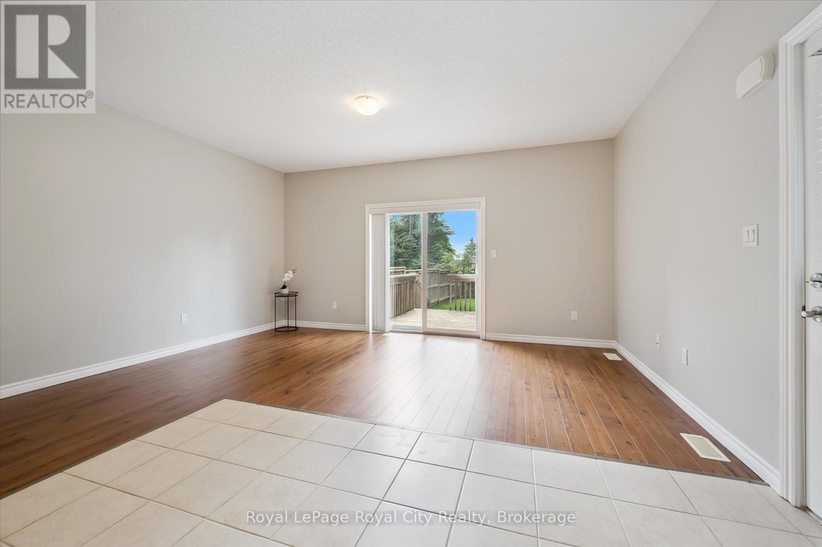 












470 ELORA STREET

,
Centre Wellington (Fergus),




Ontario
N1M1Y8

