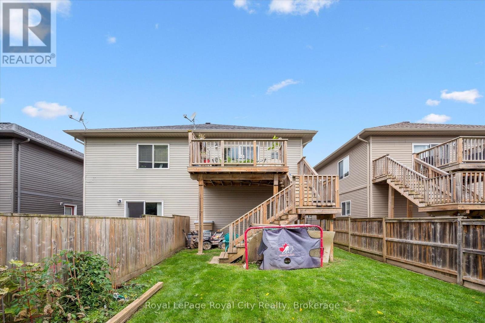 












470 ELORA STREET

,
Centre Wellington (Fergus),




Ontario
N1M1Y8

