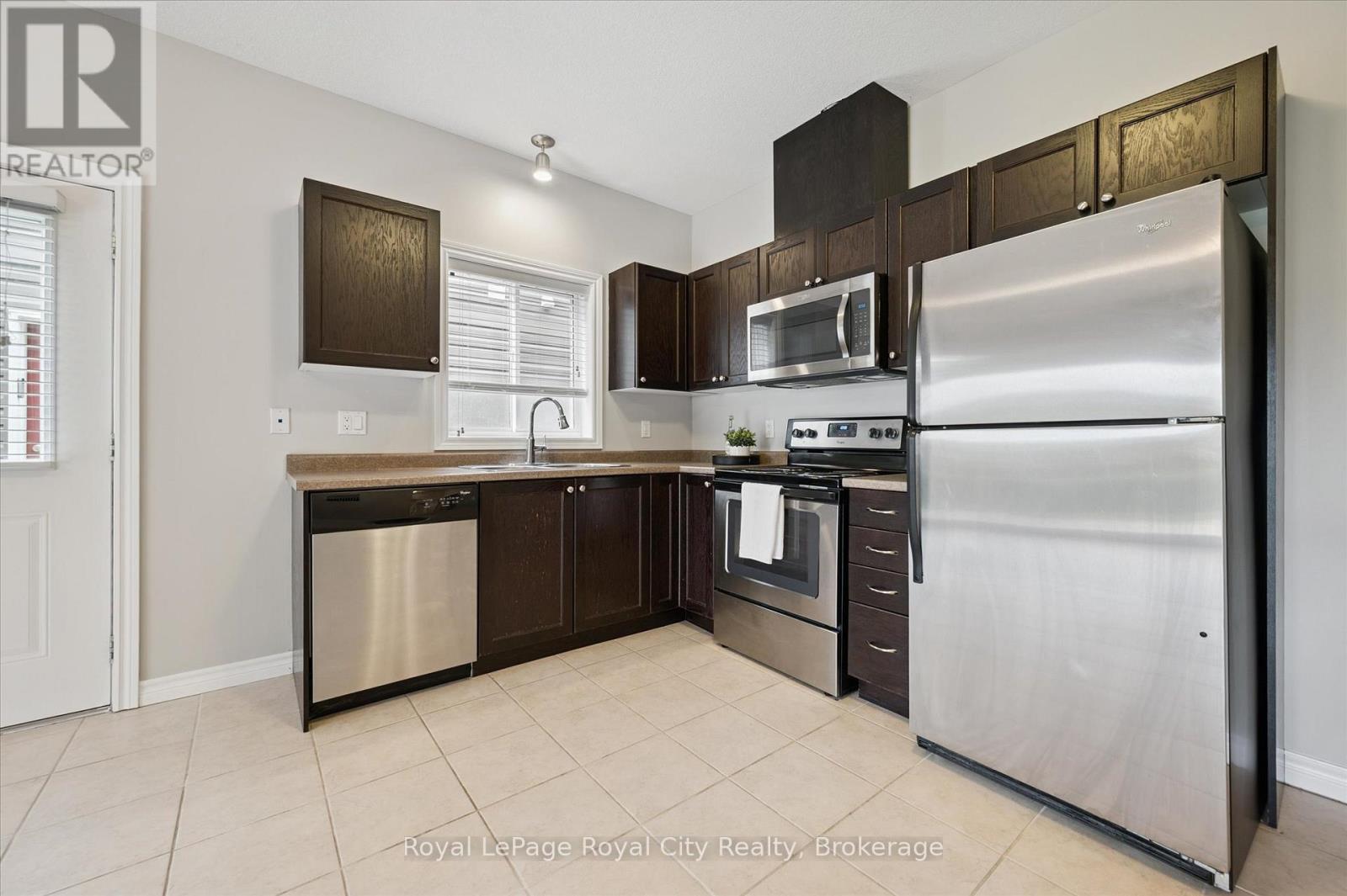 












470 ELORA STREET

,
Centre Wellington (Fergus),




Ontario
N1M1Y8

