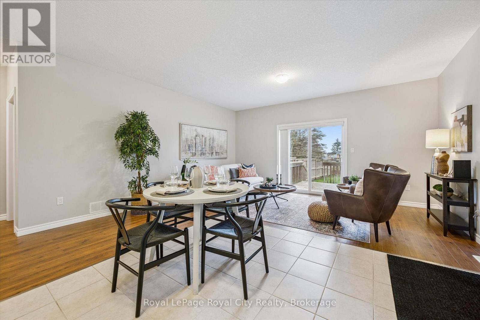 












470 ELORA STREET

,
Centre Wellington (Fergus),




Ontario
N1M1Y8

