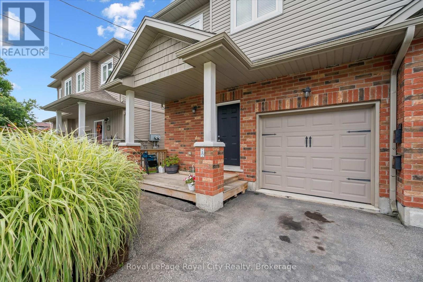 












470 ELORA STREET

,
Centre Wellington (Fergus),




Ontario
N1M1Y8

