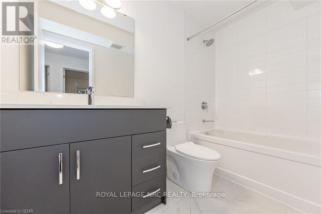 












47 LILY LANE

,
Guelph (Clairfields/Hanlon Business Park),




Ontario
N1L1E2


