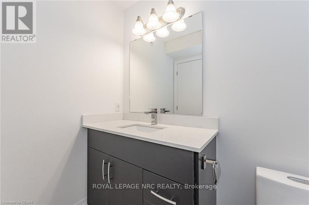 












47 LILY LANE

,
Guelph (Clairfields/Hanlon Business Park),




Ontario
N1L1E2

