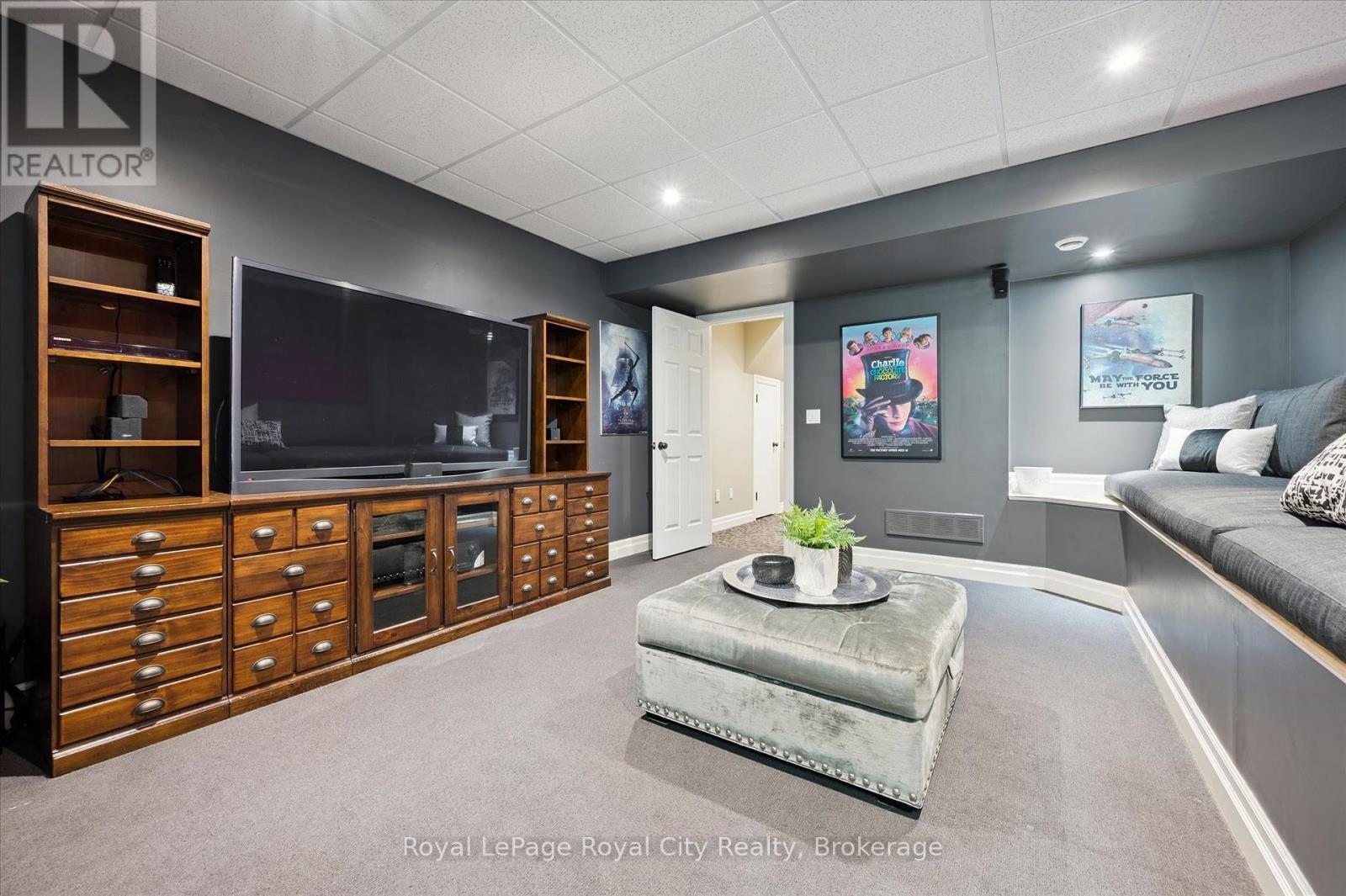 












66 GRANGE STREET

,
Guelph (St. George's),




Ontario
N1E2V2

