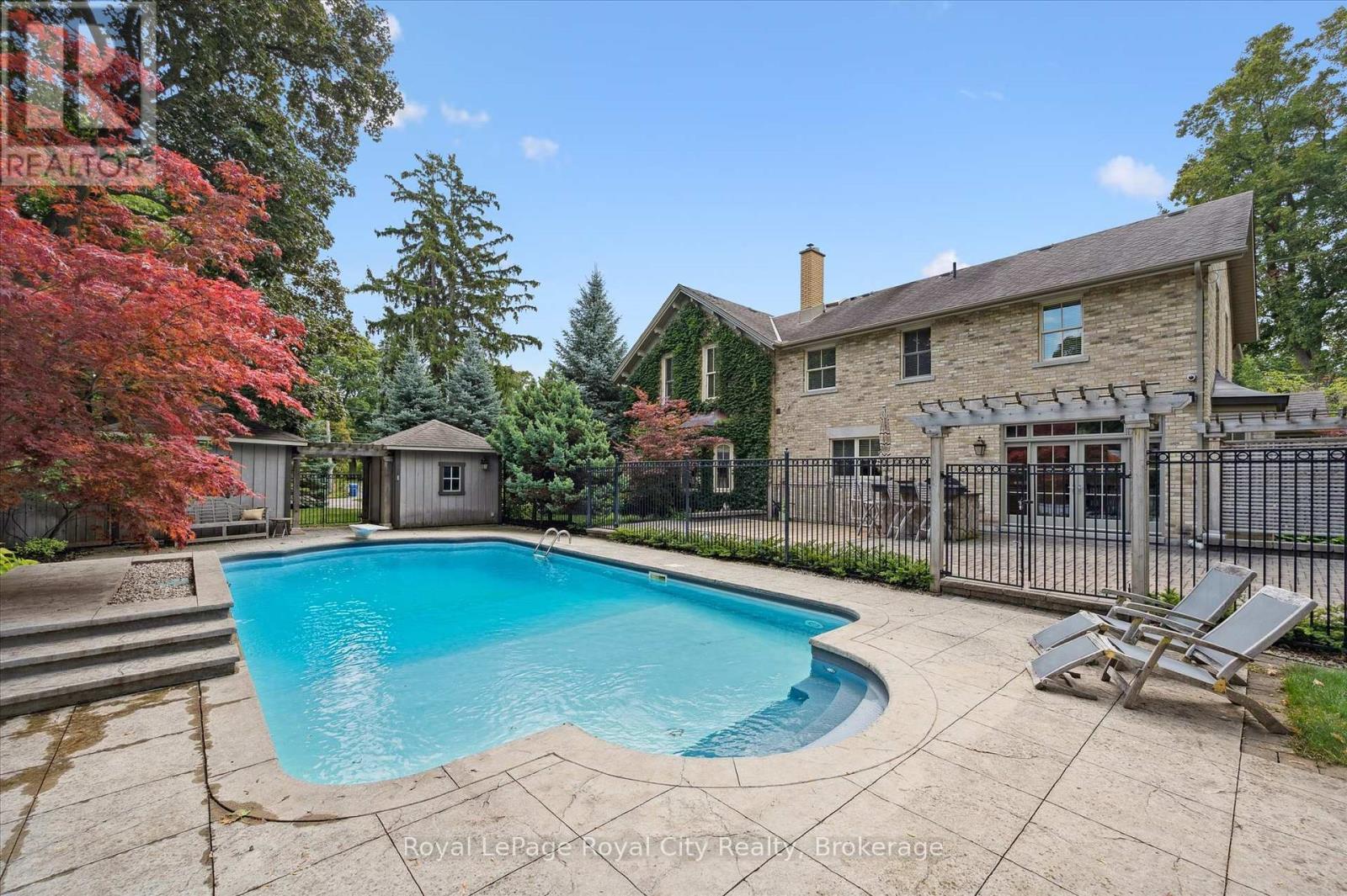 












66 GRANGE STREET

,
Guelph (St. George's),




Ontario
N1E2V2

