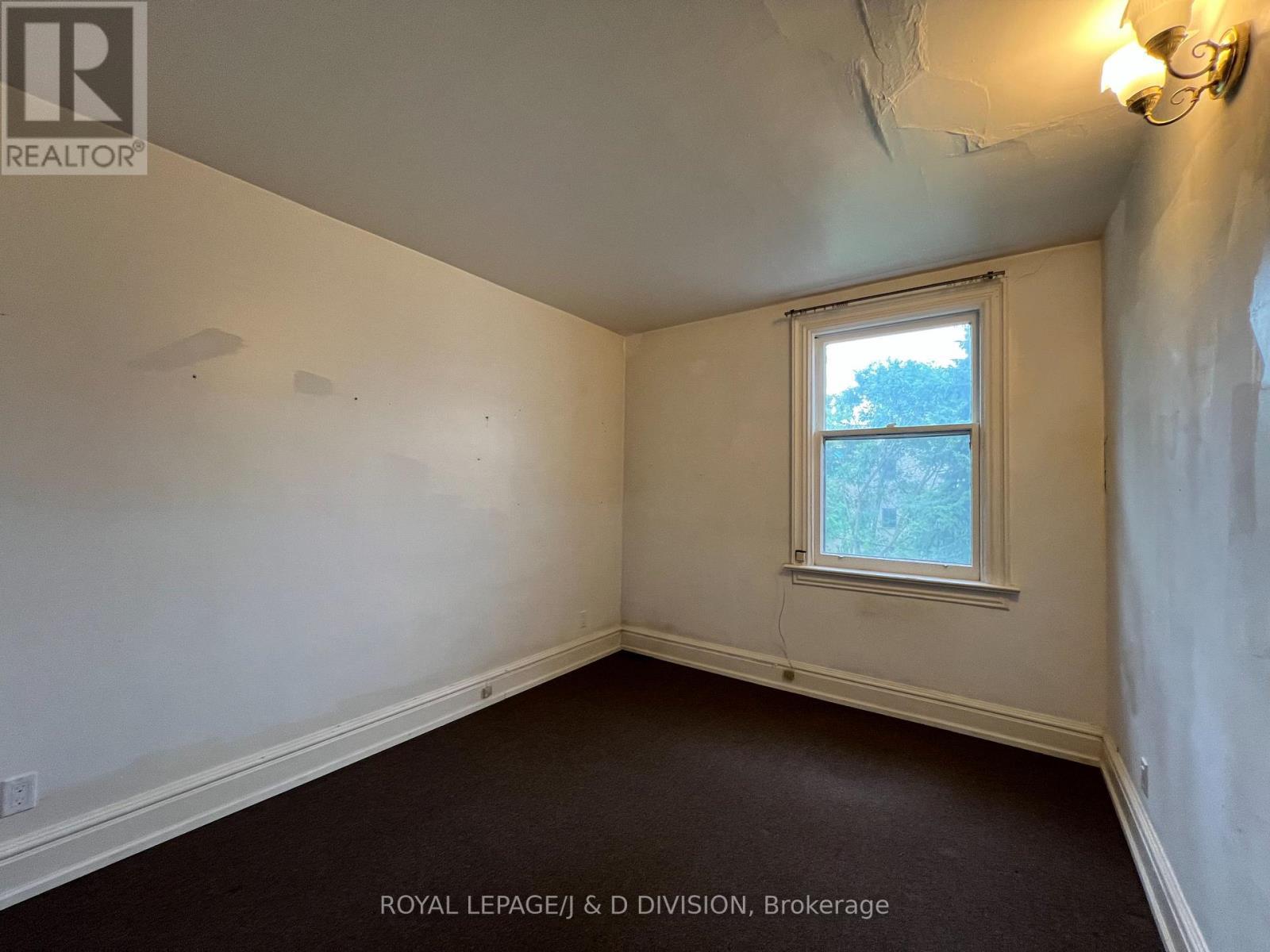 












51 CHICORA AVENUE

,
Toronto,




Ontario
M5R1T7


