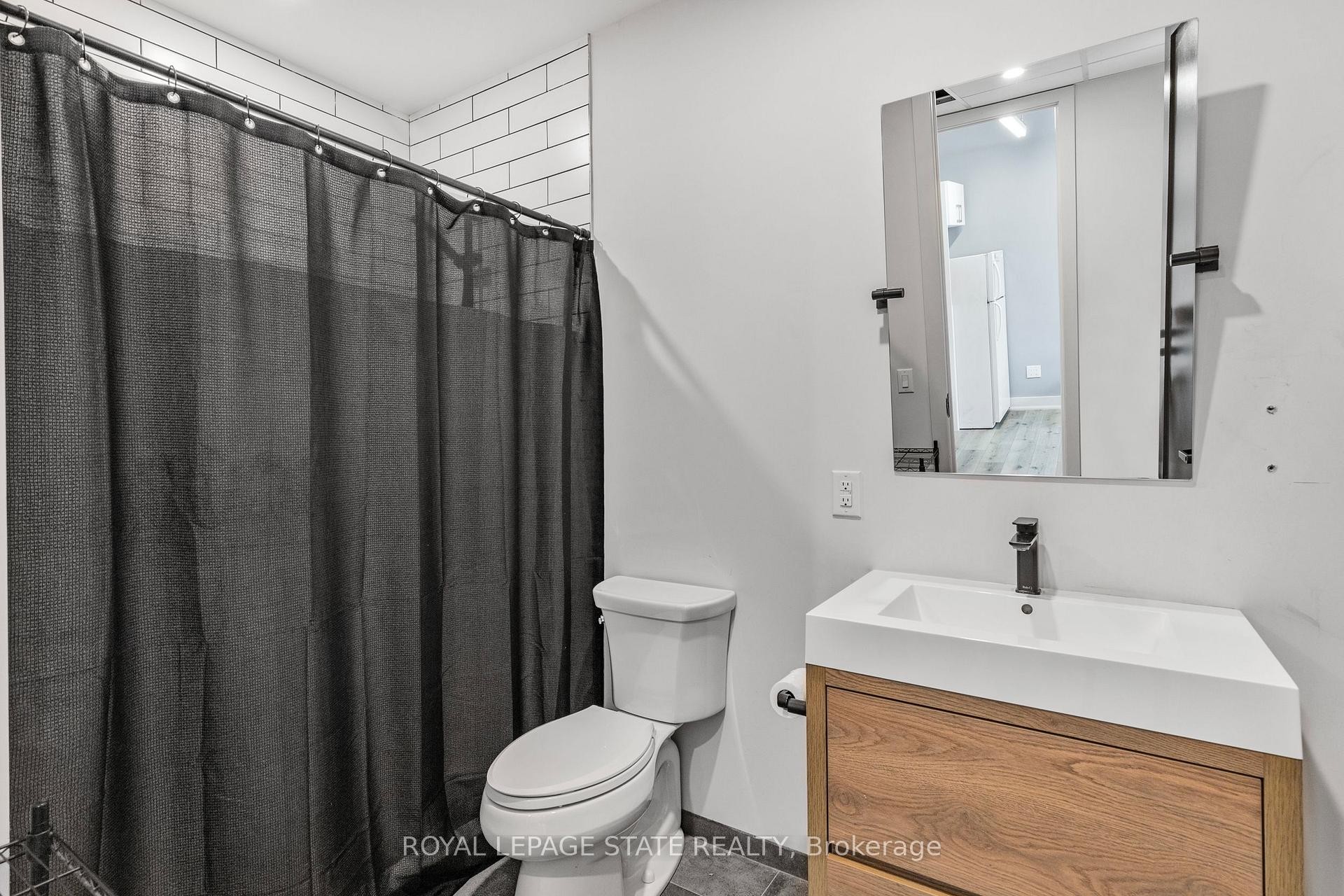 









112


King

Street West, Level 2 & 3,
Hamilton,




ON
L9H 1V2

