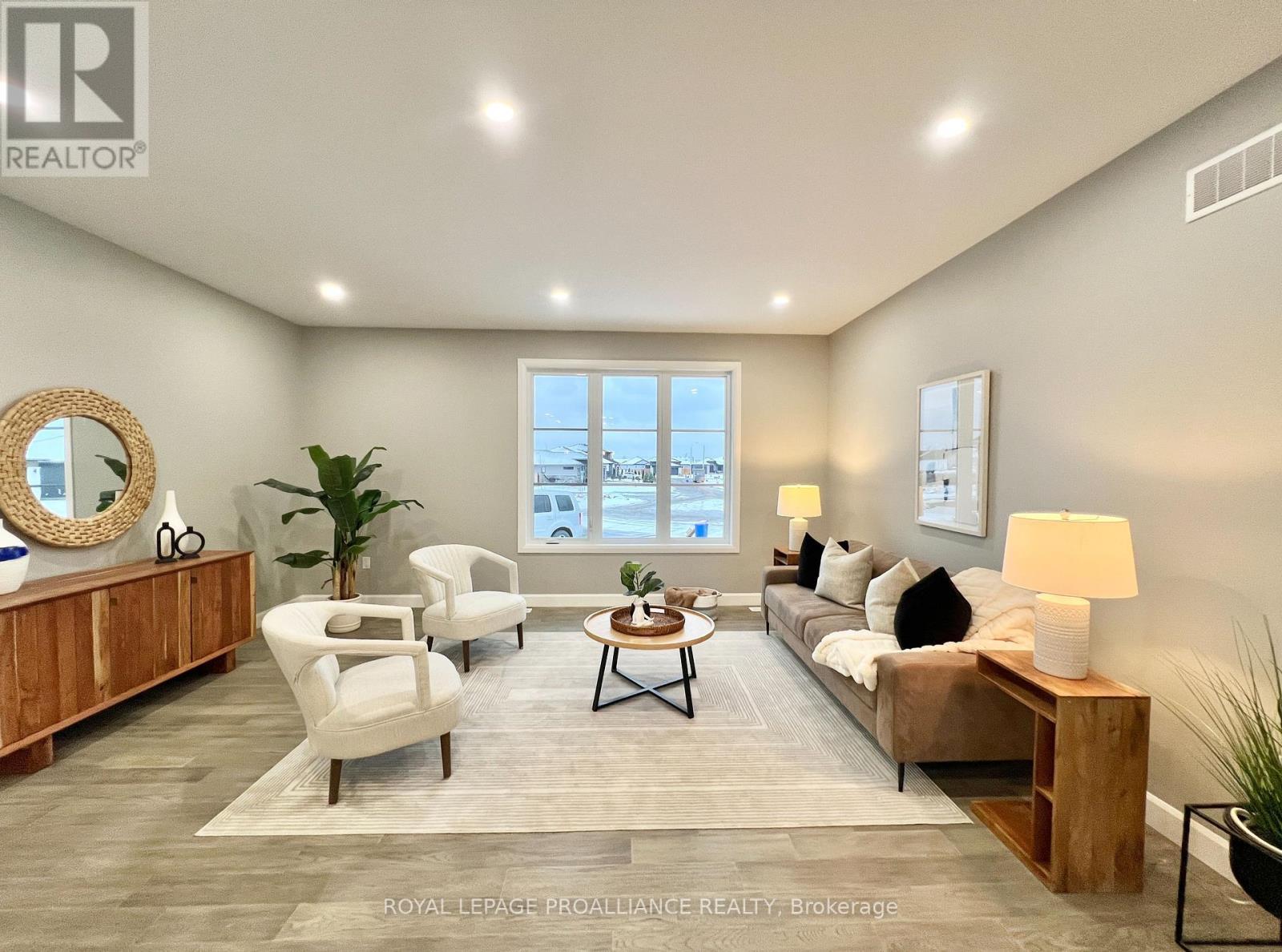 












21 HORTON COURT

,
Belleville (Belleville Ward),




Ontario
K8P0G7

