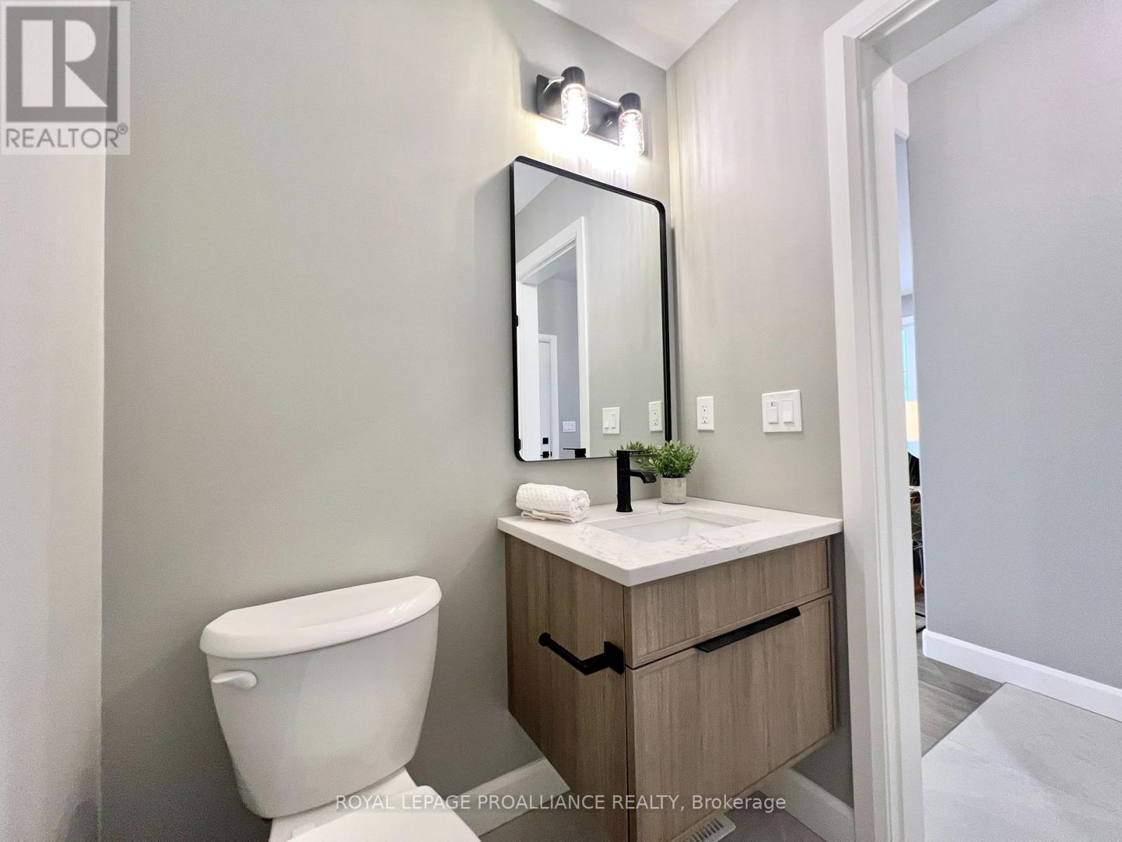 












21 HORTON COURT

,
Belleville (Belleville Ward),




Ontario
K8P0G7

