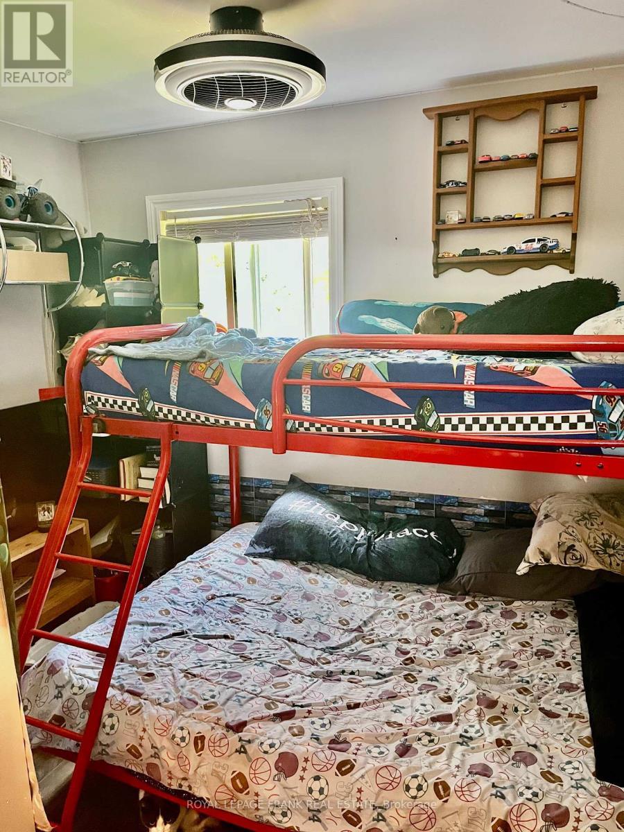 












1630 MUSCLOW GREENVIEW ROAD

,
Hastings Highlands (Monteagle Ward),




Ontario
K0L1C0

