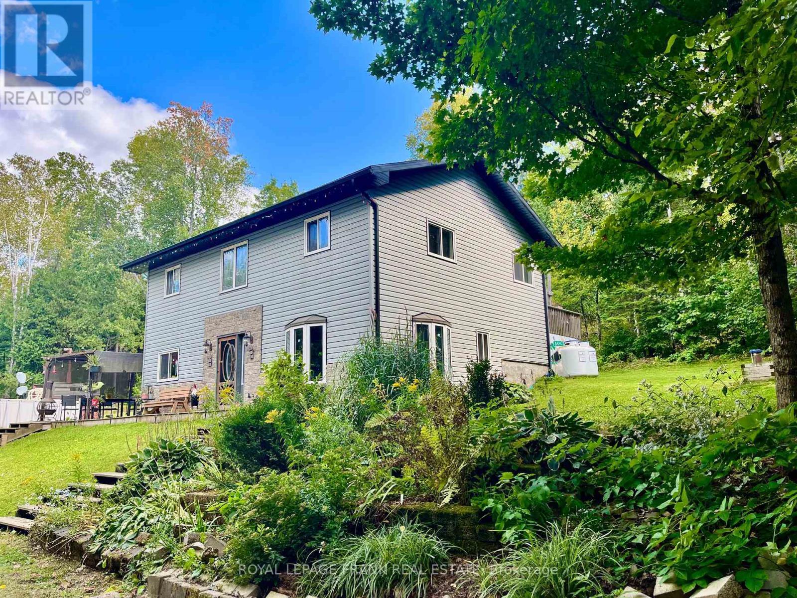 












1630 MUSCLOW GREENVIEW ROAD

,
Hastings Highlands (Monteagle Ward),




Ontario
K0L1C0

