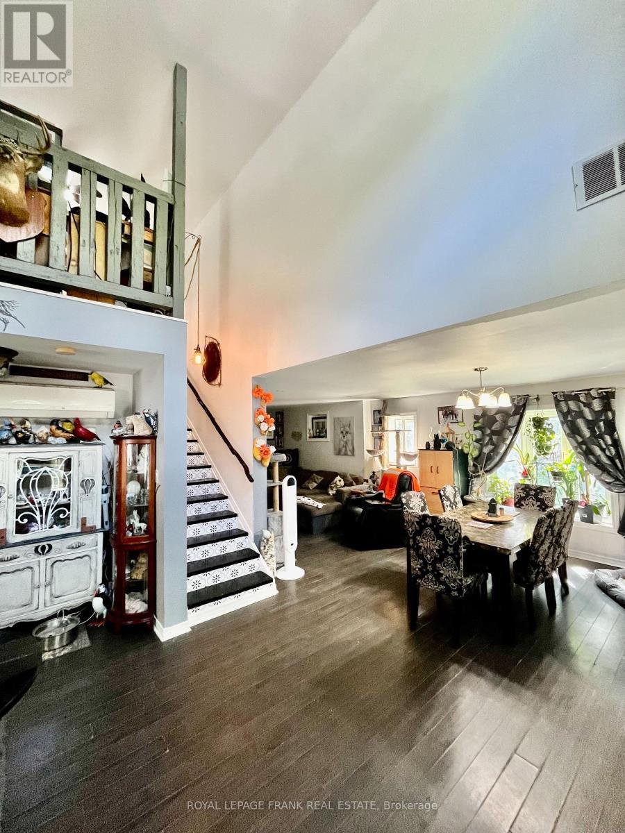 












1630 MUSCLOW GREENVIEW ROAD

,
Hastings Highlands (Monteagle Ward),




Ontario
K0L1C0

