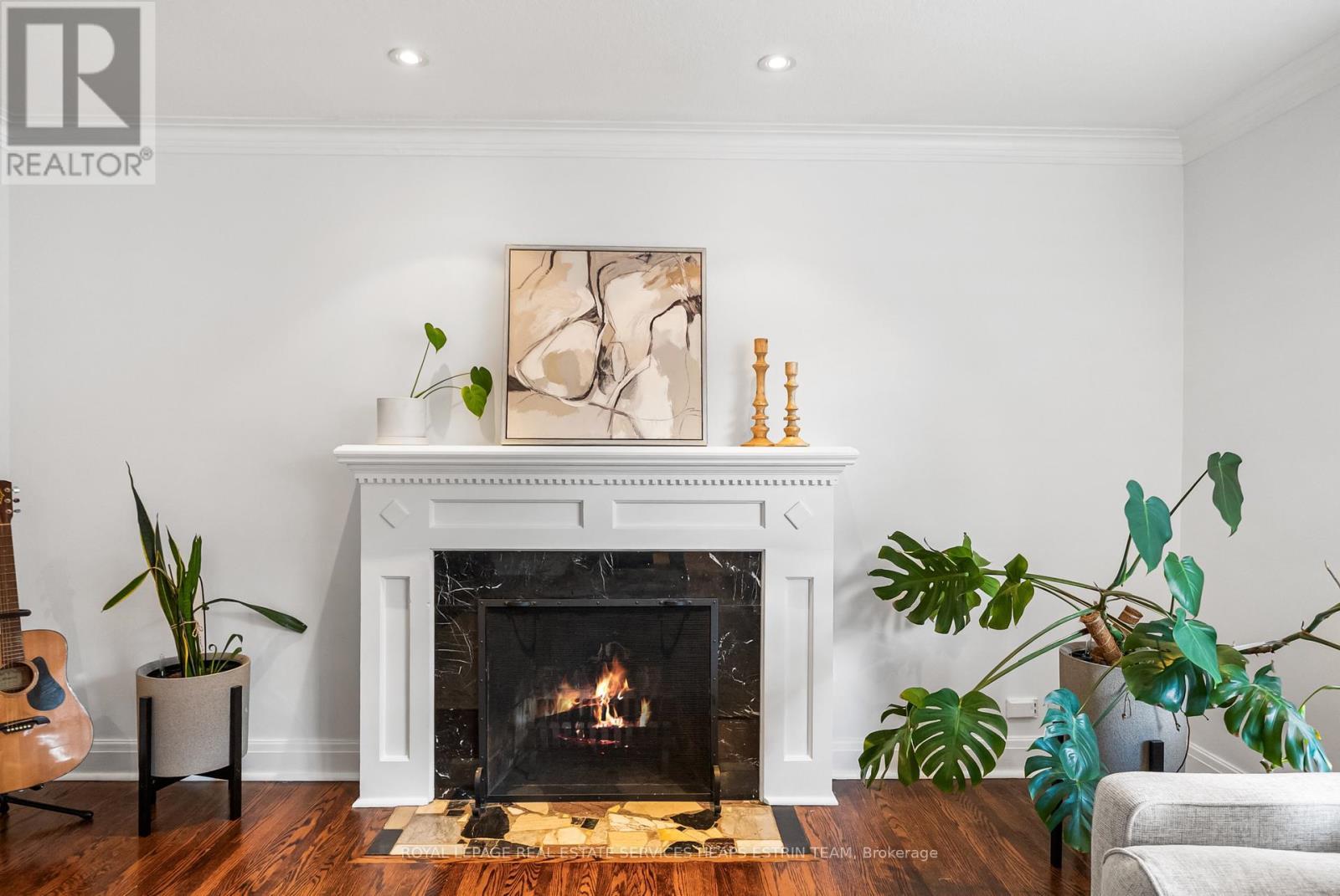 












212 YORK MILLS ROAD

,
Toronto,




Ontario
M2L1L1

