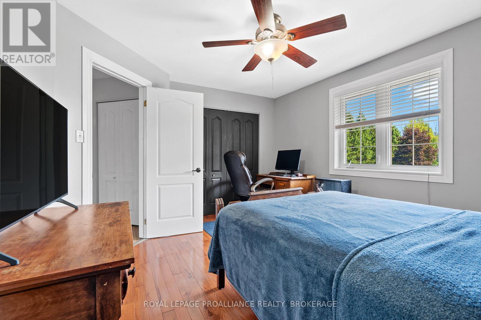 












1334 BUTTERNUT CREEK ROAD

,
Kingston (Kingston East (Incl CFB Kingston)),




Ontario
K7L4V3

