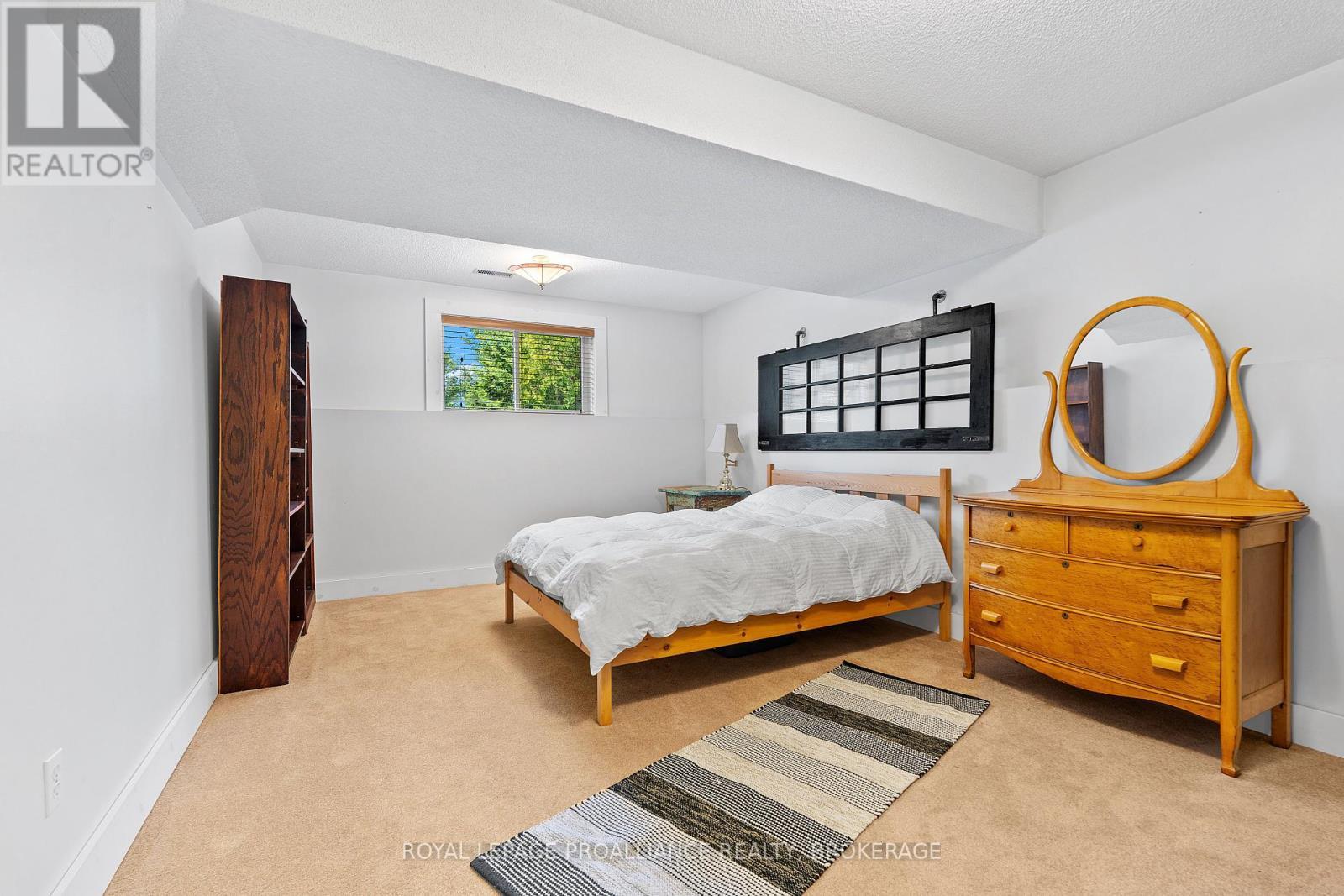 












1334 BUTTERNUT CREEK ROAD

,
Kingston (Kingston East (Incl CFB Kingston)),




Ontario
K7L4V3

