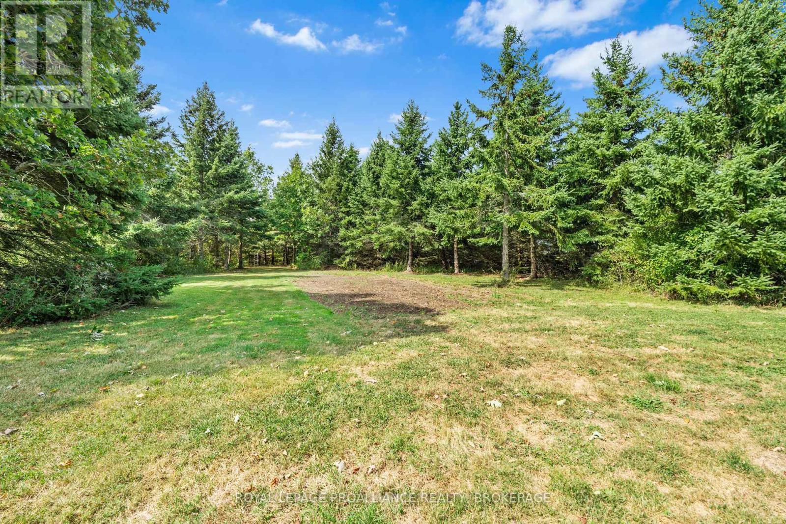 












1334 BUTTERNUT CREEK ROAD

,
Kingston (Kingston East (Incl CFB Kingston)),




Ontario
K7L4V3

