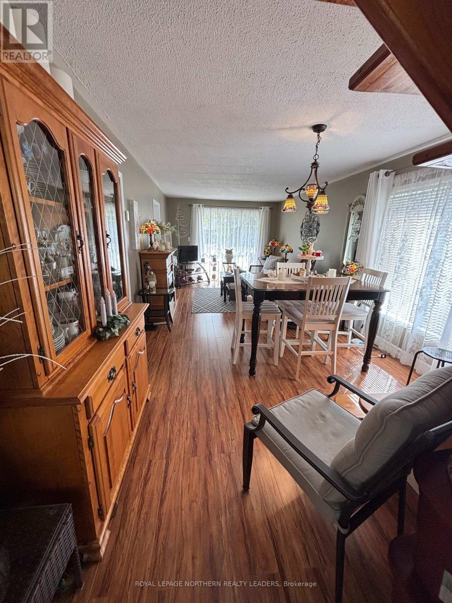 












411 TENTH AVENUE

,
Cochrane,




Ontario
P0L1C0

