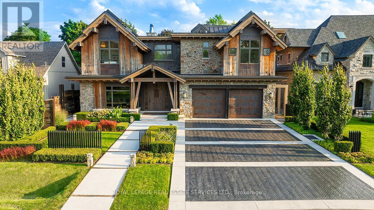 












27 GOODMAN CRESCENT

,
Vaughan,




Ontario
L6A1E8

