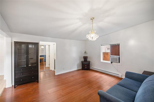 









394


Simcoe

ST,
Winnipeg,




MB
R3G 1W2

