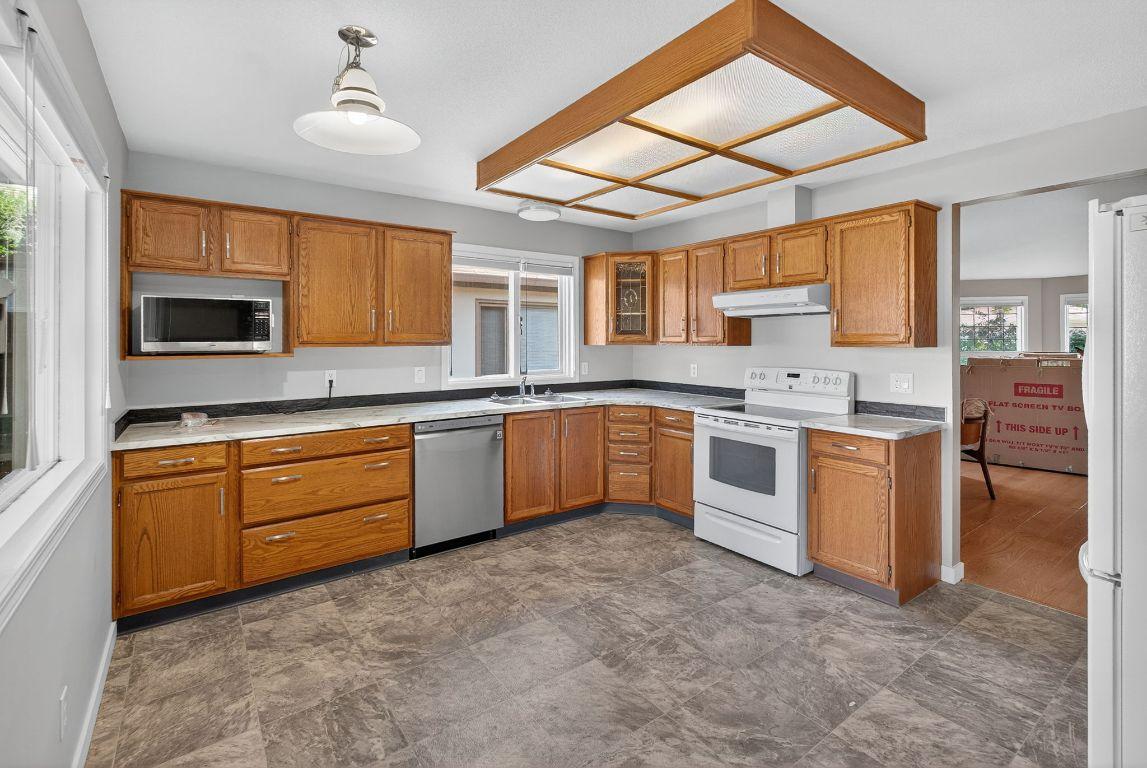 









1201


Cameron

Avenue, 68,
Kelowna,




BC
V1W 3R8

