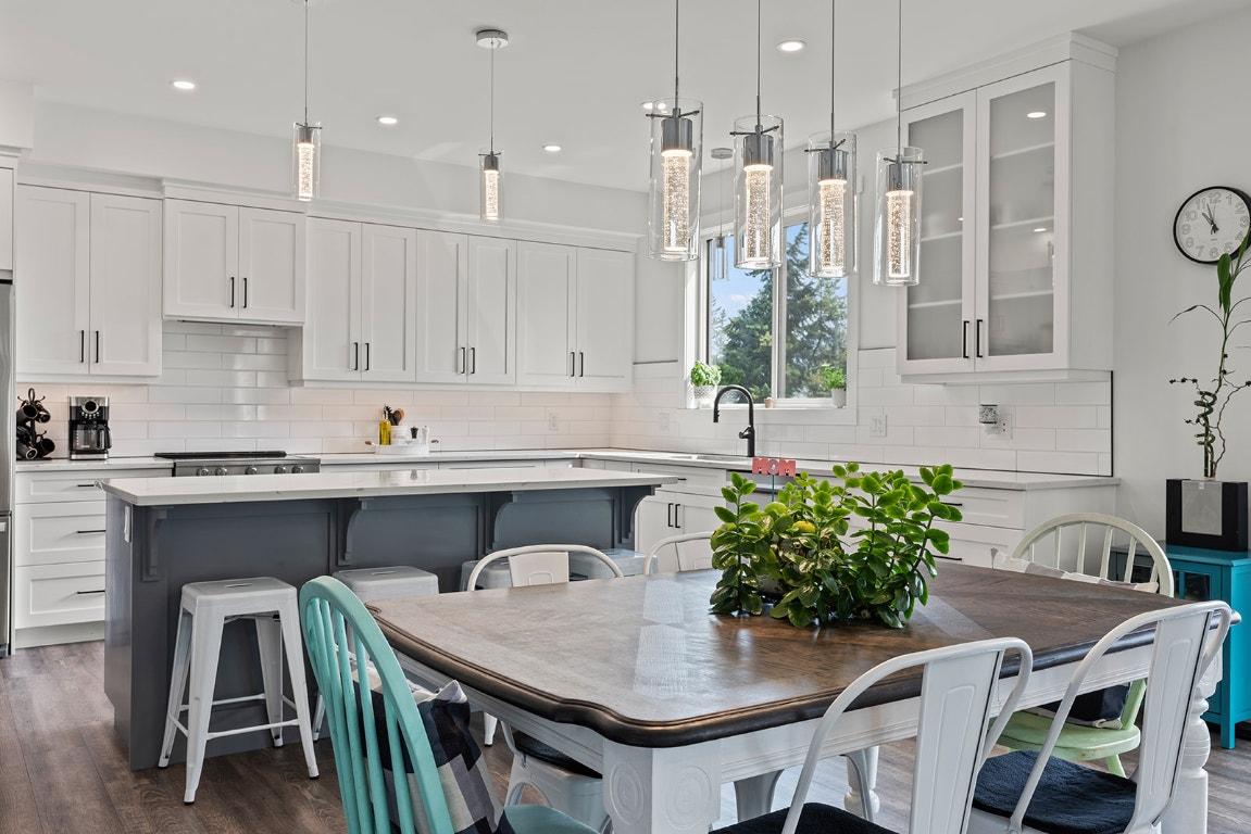 









1441


20

Avenue, 1,
Salmon Arm,




BC
V1E 2M9

