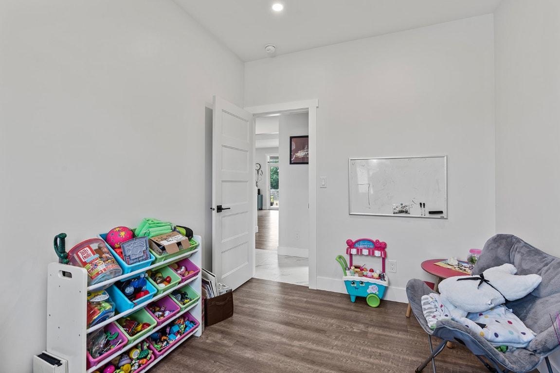 









1441


20

Avenue, 1,
Salmon Arm,




BC
V1E 2M9

