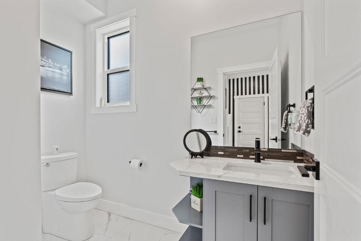 









1441


20

Avenue, 1,
Salmon Arm,




BC
V1E 2M9

