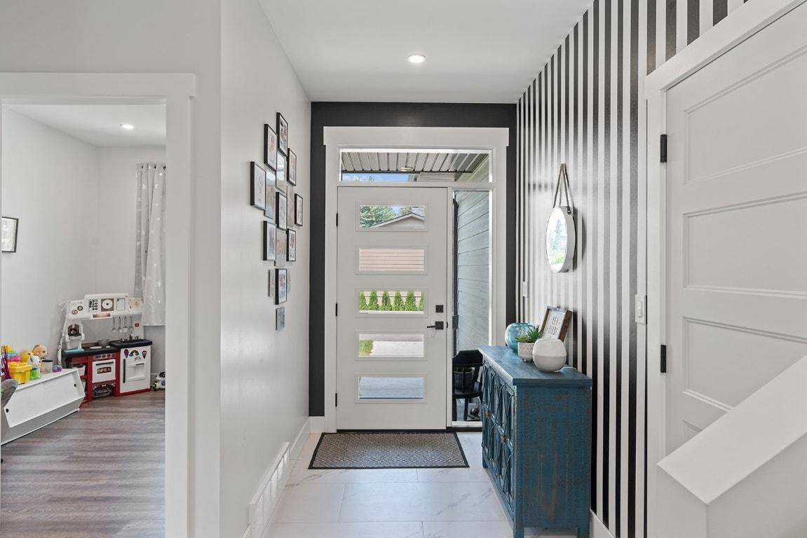 









1441


20

Avenue, 1,
Salmon Arm,




BC
V1E 2M9

