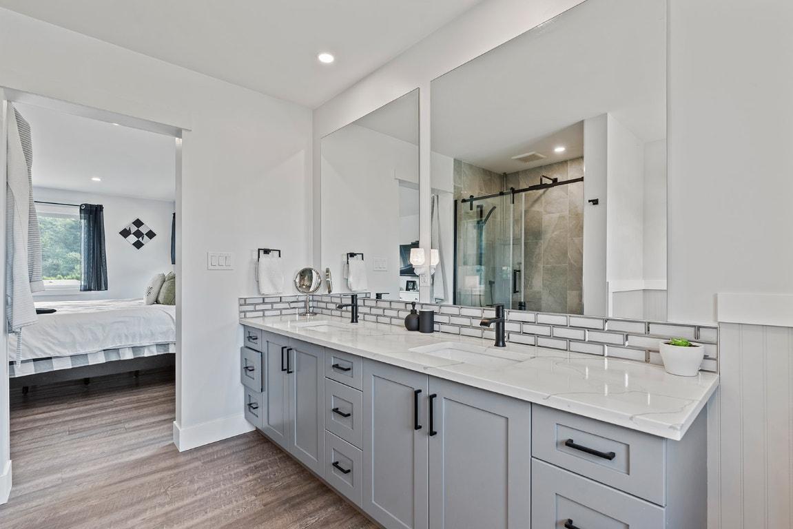 









1441


20

Avenue, 1,
Salmon Arm,




BC
V1E 2M9

