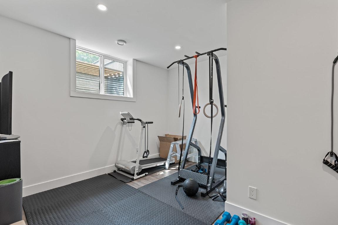 









1441


20

Avenue, 1,
Salmon Arm,




BC
V1E 2M9

