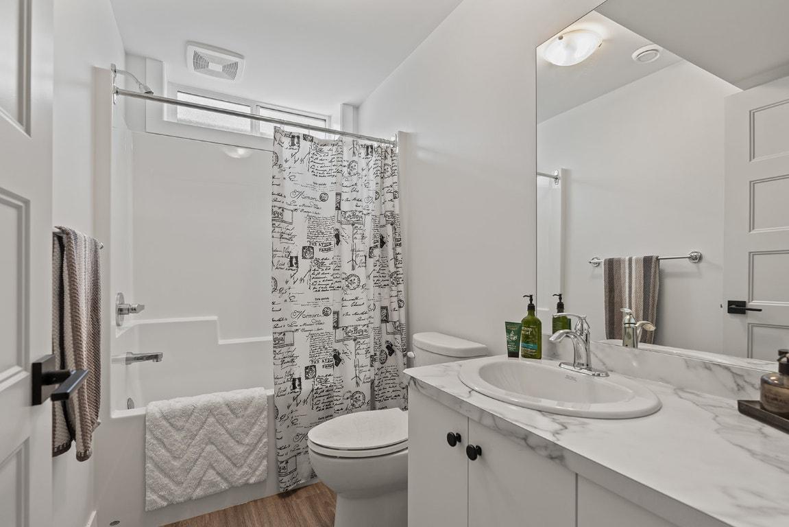 









1441


20

Avenue, 1,
Salmon Arm,




BC
V1E 2M9

