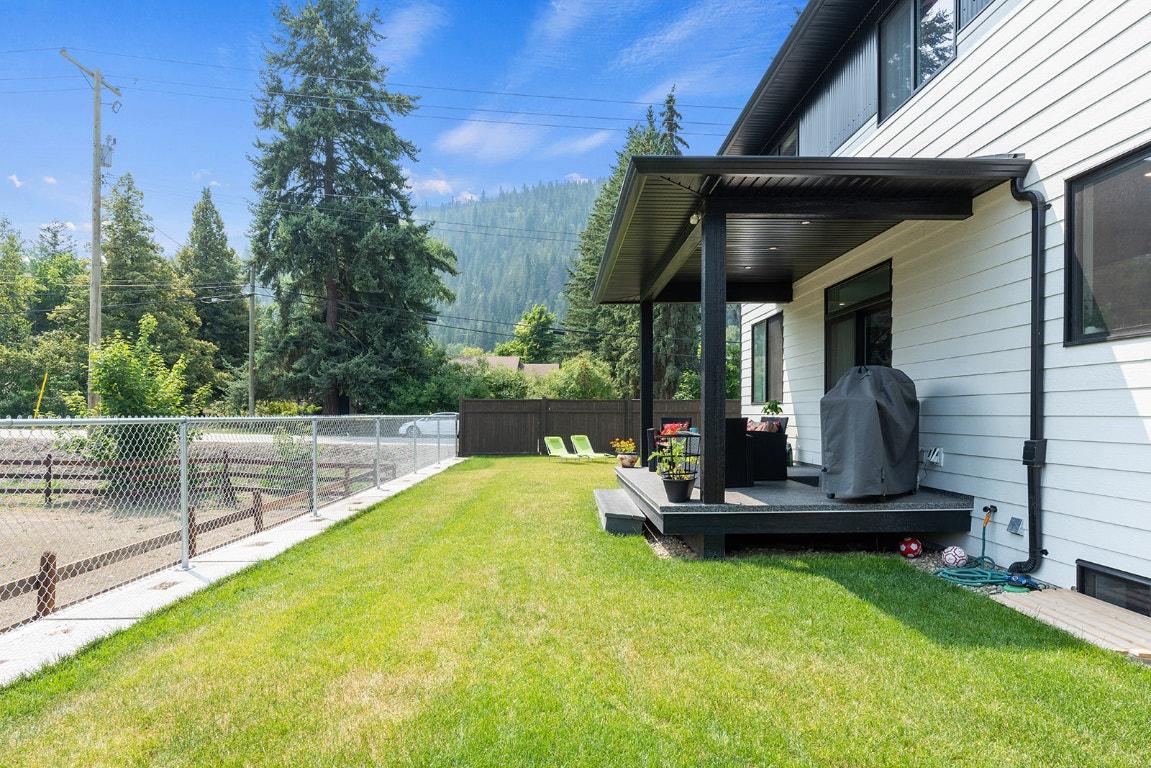 









1441


20

Avenue, 1,
Salmon Arm,




BC
V1E 2M9

