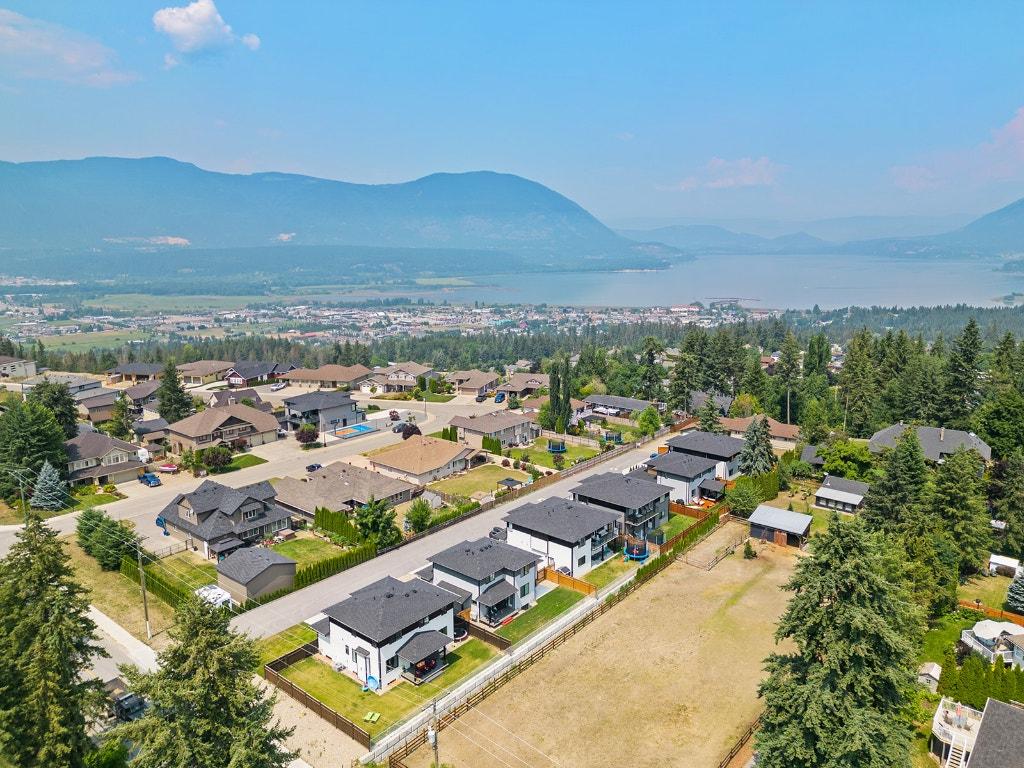 









1441


20

Avenue, 1,
Salmon Arm,




BC
V1E 2M9


