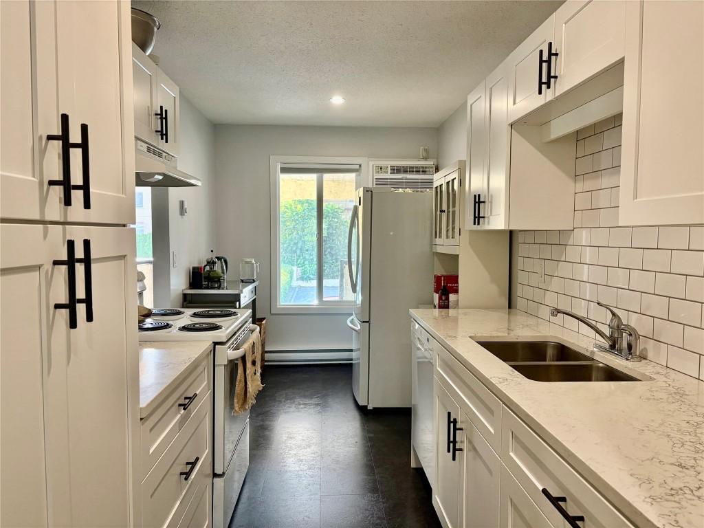 









9107


62nd

Avenue, 24,
Osoyoos,




BC
V0H 1V0

