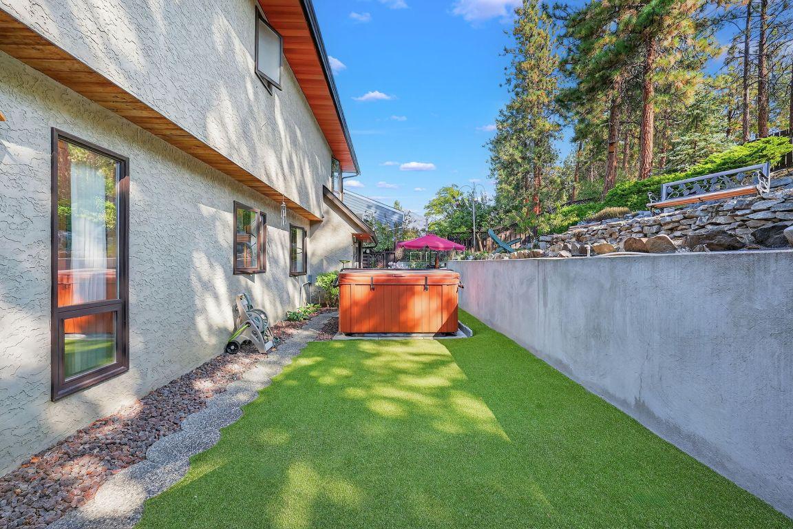 









3179


Woodstock

Drive,
West Kelowna,




BC
V4T 1S2

