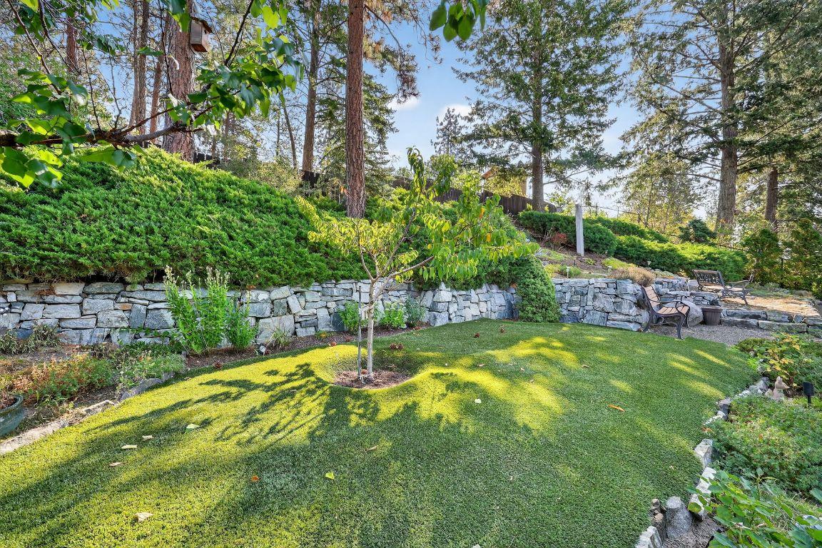 









3179


Woodstock

Drive,
West Kelowna,




BC
V4T 1S2

