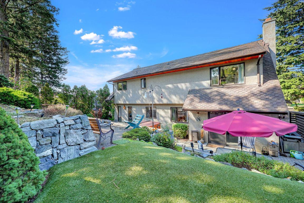 









3179


Woodstock

Drive,
West Kelowna,




BC
V4T 1S2

