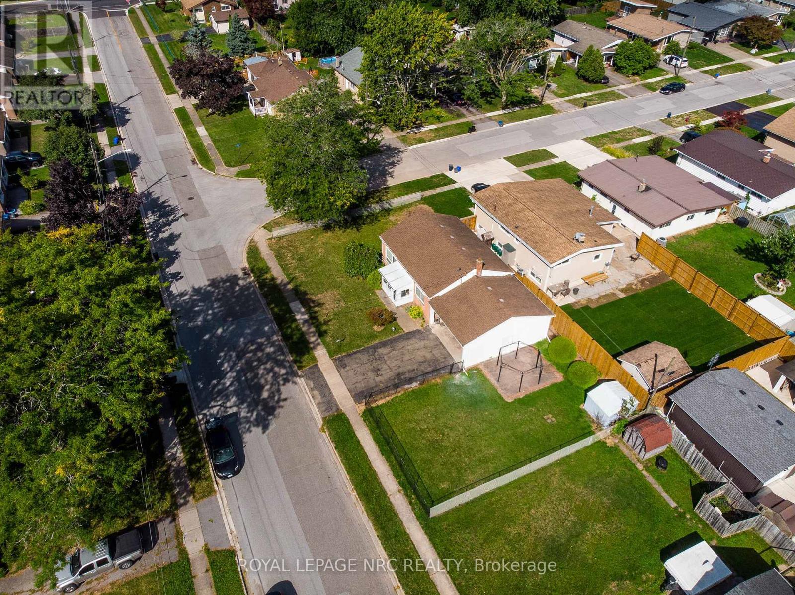 












6809 JILL DRIVE

,
Niagara Falls (Oldfield),




Ontario
L2G3J4

