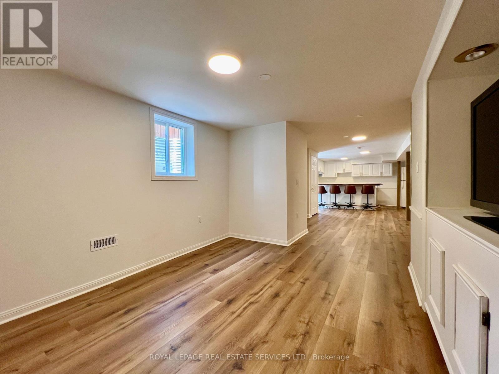 












1450 GREENBRIAR DRIVE

,
Oakville,




Ontario
L6M1Z3

