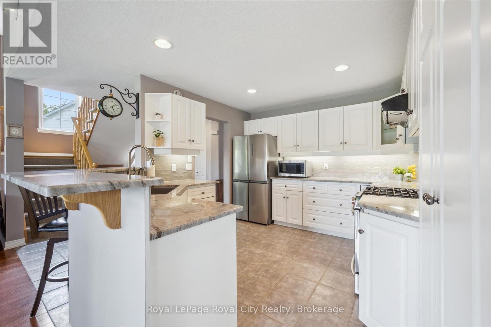 












105 RIVERWALK PLACE

,
Guelph/Eramosa (Rockwood),




Ontario
N0B2K0

