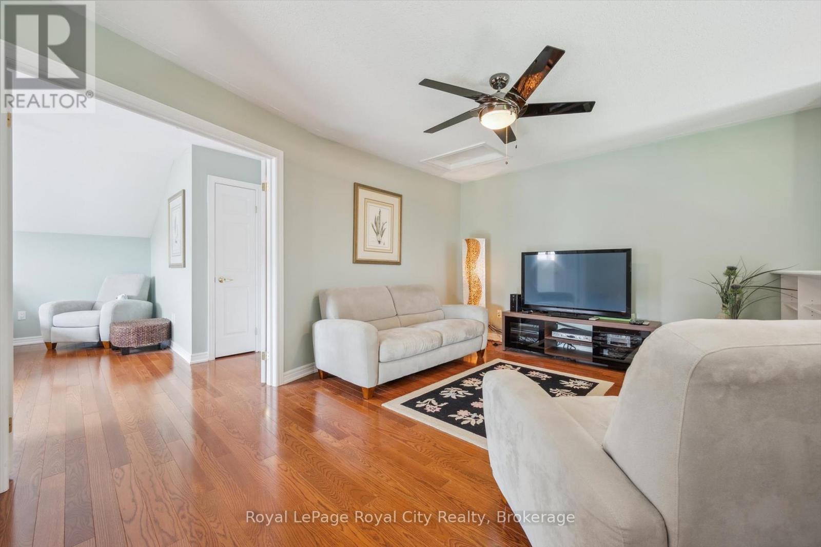 












105 RIVERWALK PLACE

,
Guelph/Eramosa (Rockwood),




Ontario
N0B2K0

