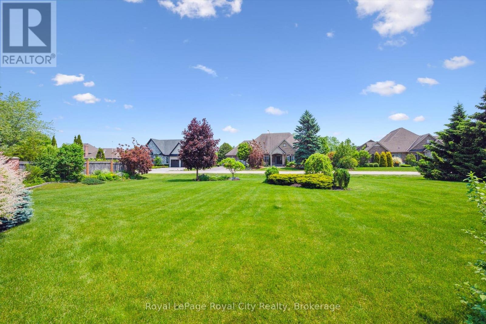 












105 RIVERWALK PLACE

,
Guelph/Eramosa (Rockwood),




Ontario
N0B2K0

