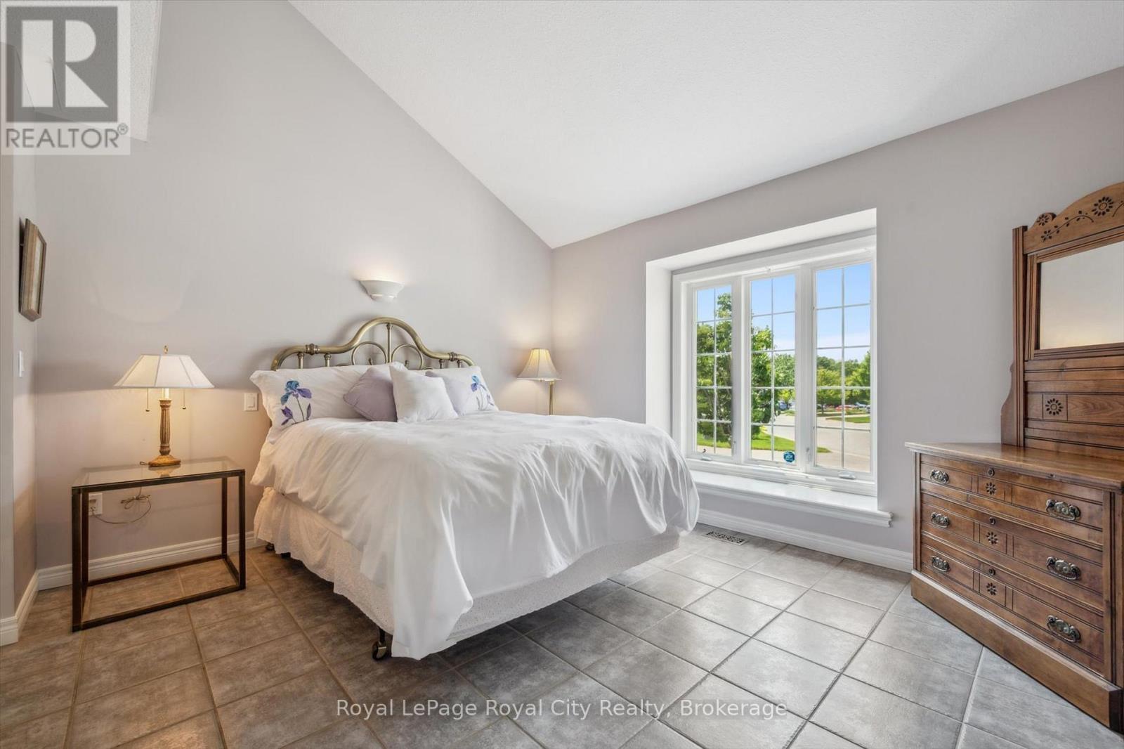 












105 RIVERWALK PLACE

,
Guelph/Eramosa (Rockwood),




Ontario
N0B2K0

