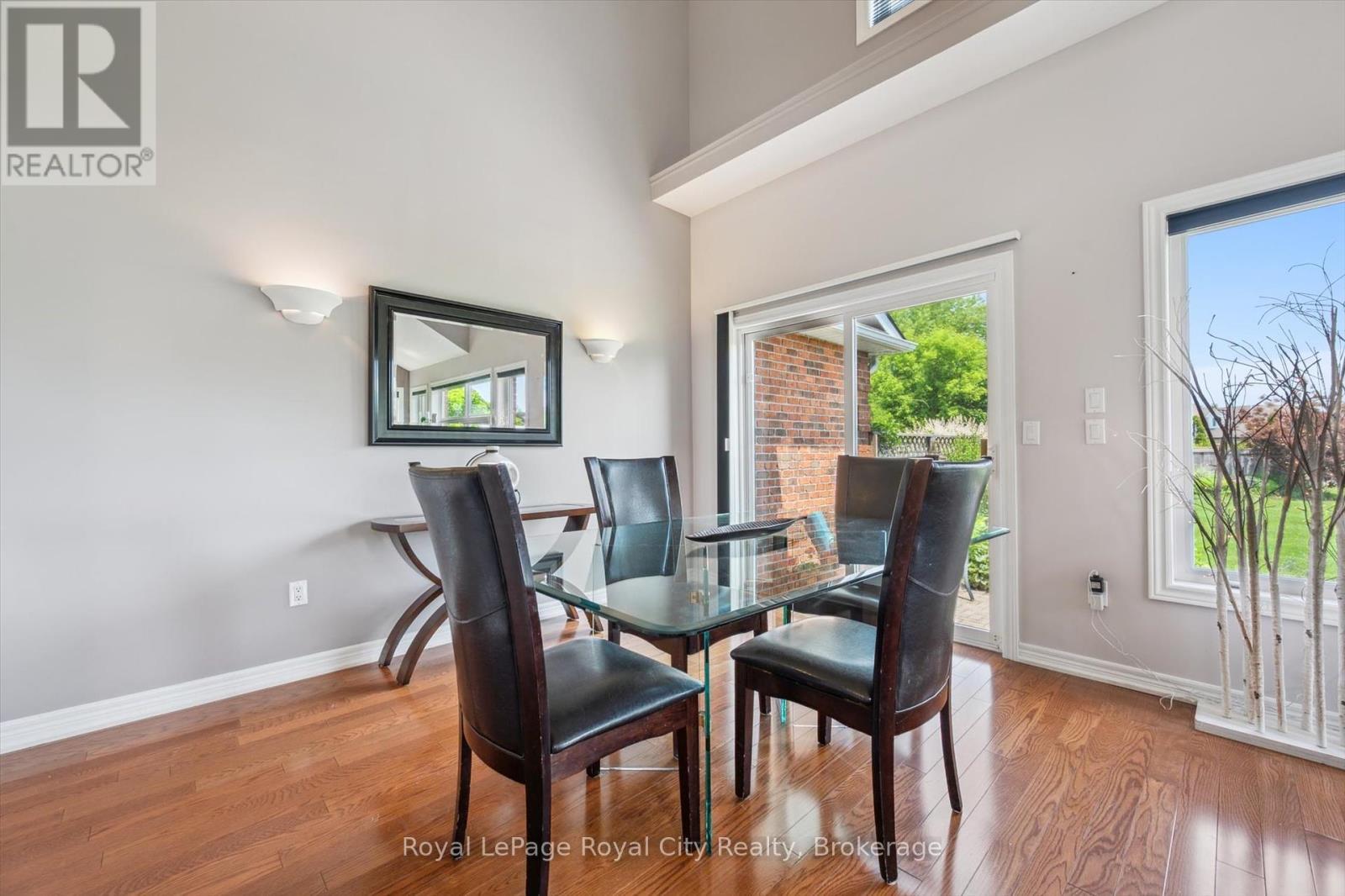 












105 RIVERWALK PLACE

,
Guelph/Eramosa (Rockwood),




Ontario
N0B2K0

