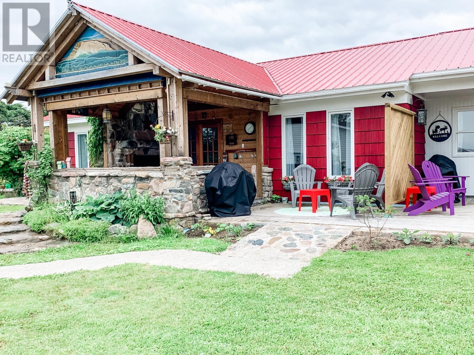 












84 Pond Road

,
Rocky Harbour,




Newfoundland & Labrador
A0K4N0

